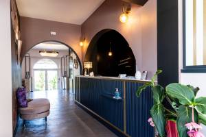 FAROU ASTRID - AAMZER ARCHITECTURE